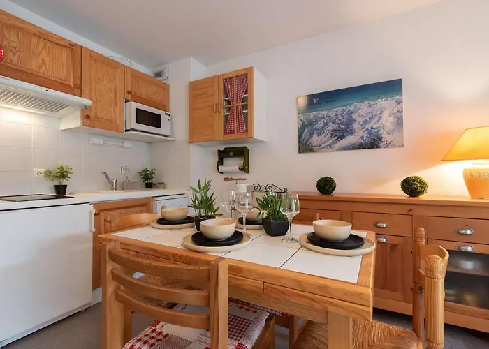 Appartement Duplex 4 Pers. Au Cœur De Lary, Proche Téléphérique - Fr-1-296-336